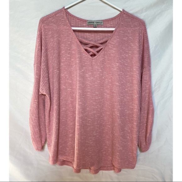 Absolutely FAMOUS Top - Picture 2 of 7